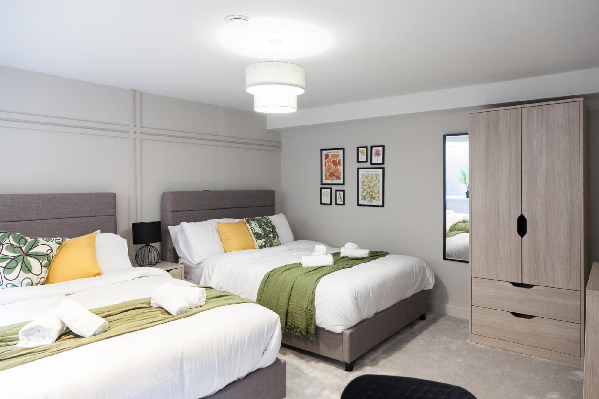 Somers Suites Apartments Leeds  Exterior photo