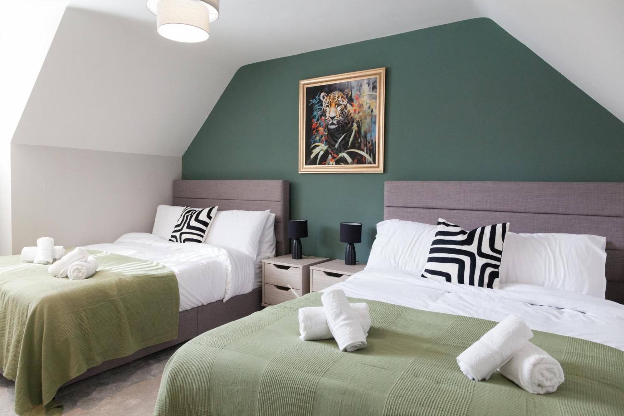 Somers Suites Apartments Leeds  Exterior photo